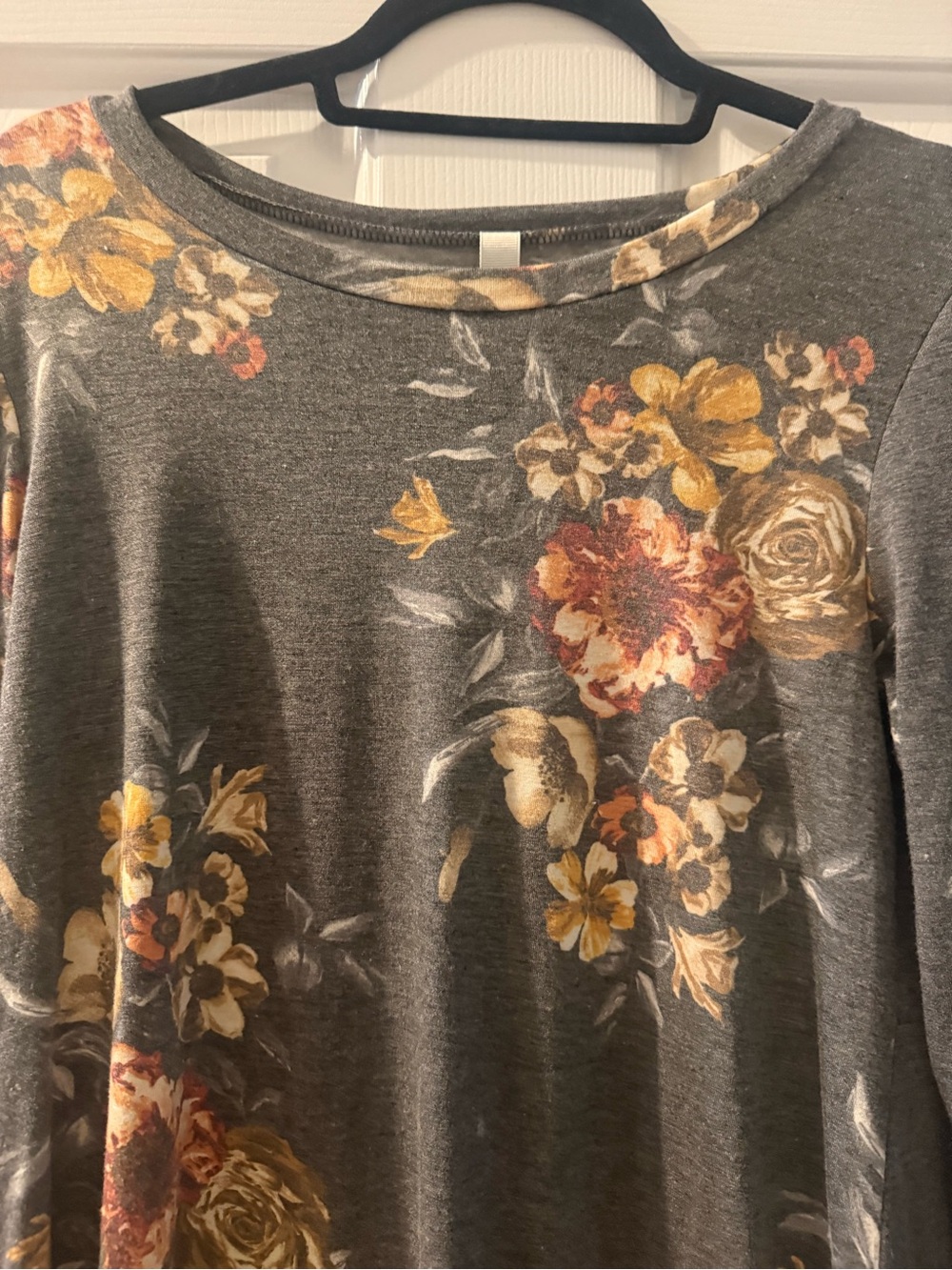 Women's Gray Floral Long-Sleeve Top - Yellow & Rust Bloom